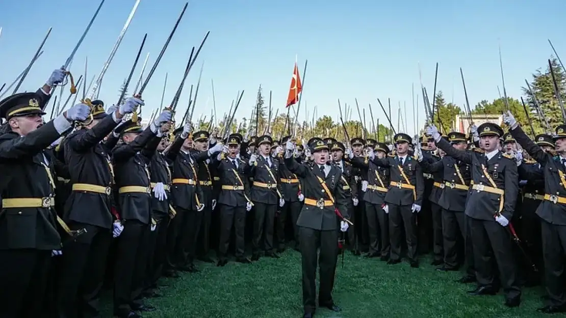 Kılıçlı yemin soruşturması tamamlandı: Teğmenlerle ilgili karar belli oldu