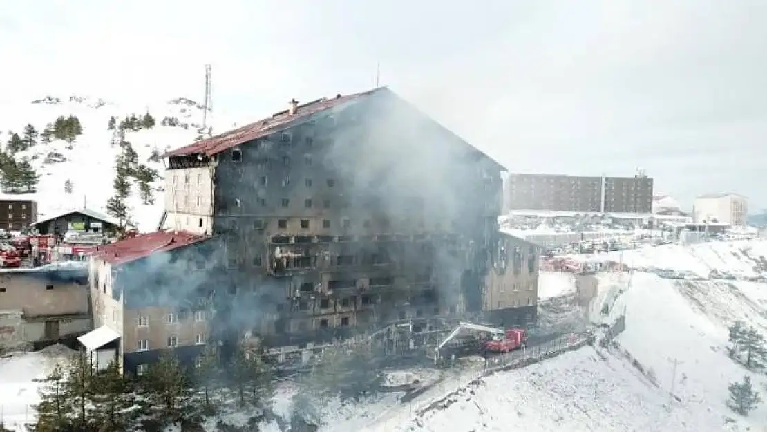 Bakan Tunç: Kartalkaya'daki yangın ile ilgili otelin sahibi dahil 4 kişi gözaltına alındı