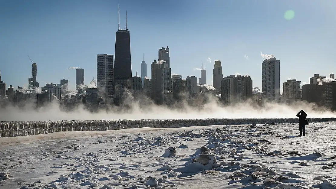 ABD'nin Chicago kentinde uyarı üstüne uyarı: Sıcaklıklar -25'e düşecek!