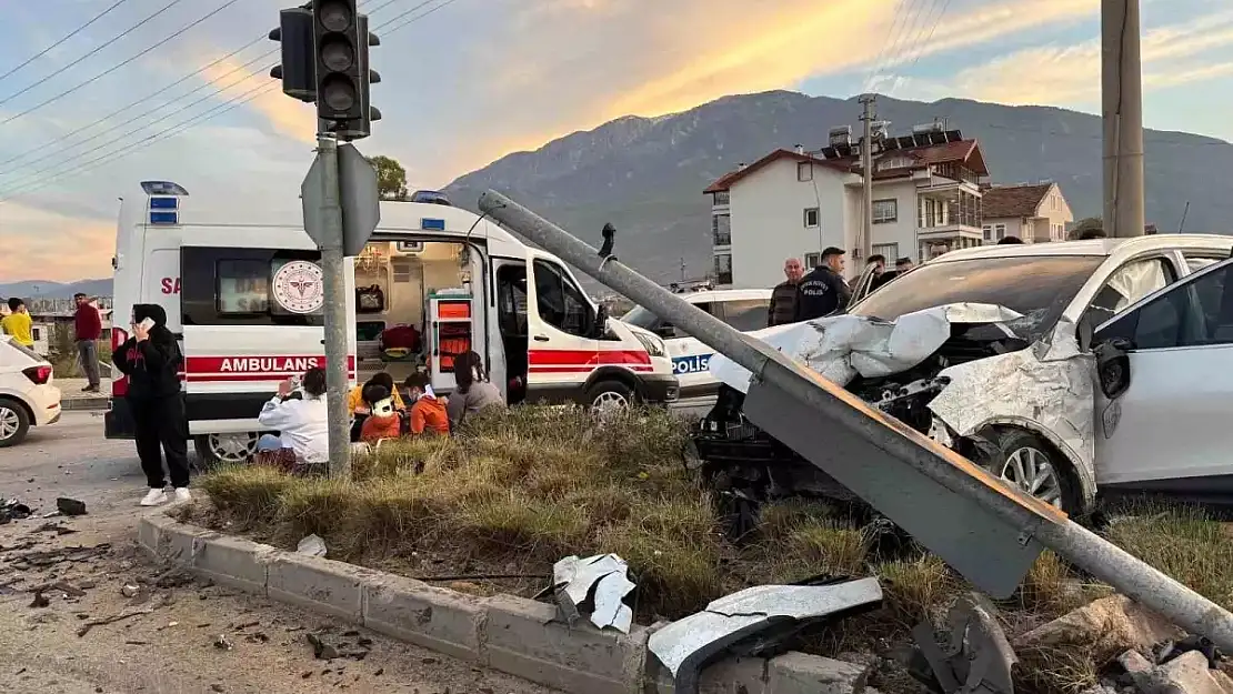 Fethiye'de trafik kazası: 6 yaralı