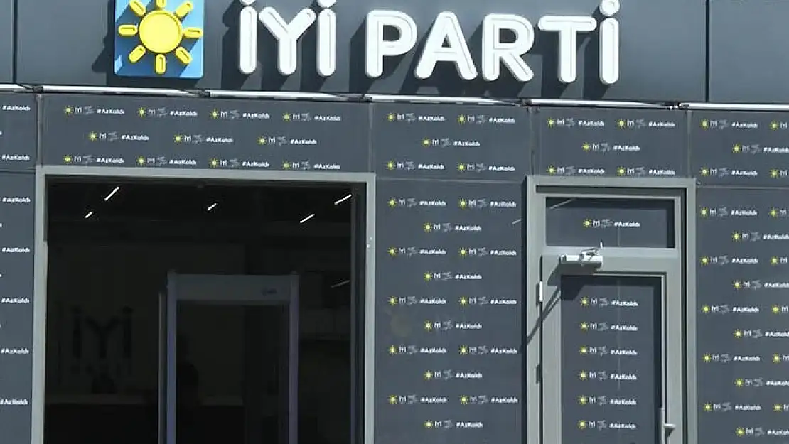 İYİ Parti'de bir günde üç istifa