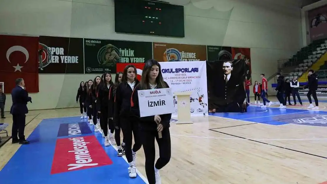 Menteşe'de 250 sporcunun katıldığı Voleybol Grup Birinciliği müsabakaları başladı