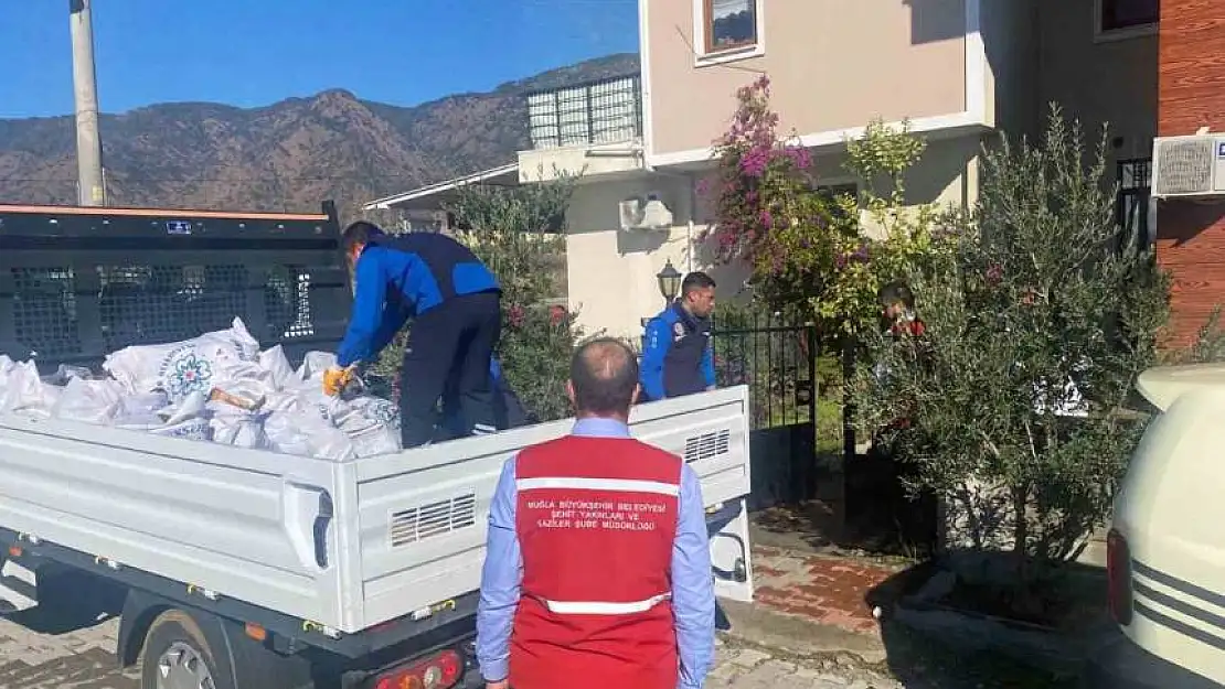 Muğla'da soğuk kış günlerinde ihtiyaç sahiplerine yakacak yardımı