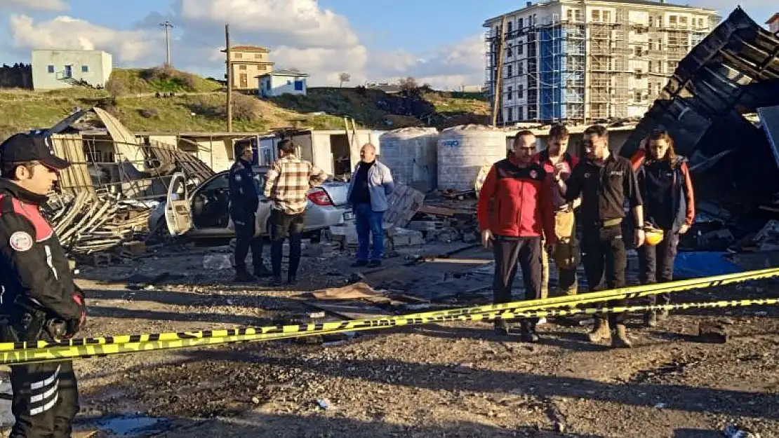 İzmir'de ısıtma kazanı patladı: 1 ölü, 10 yaralı