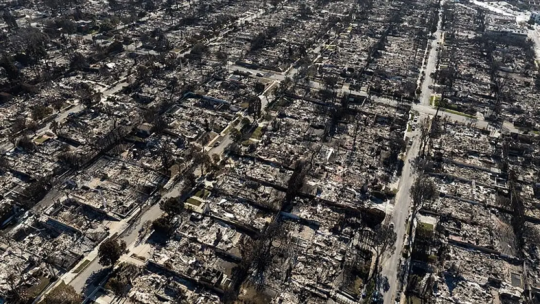 Los Angeles'da felaket felaket üstüne: Şimdi de kül akıntısı uyarısı!