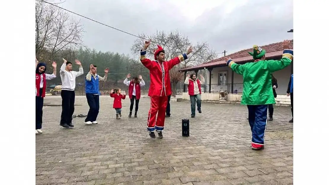 Ula'da çocuklar için 'Sporla Harekete Geç, Sanatla Büyü' etkinlikleri