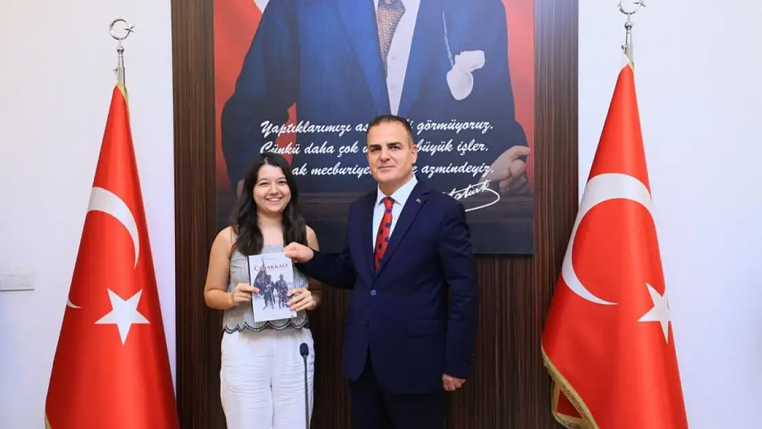 Vali Akbıyık başarılı öğrencileri konuk etti