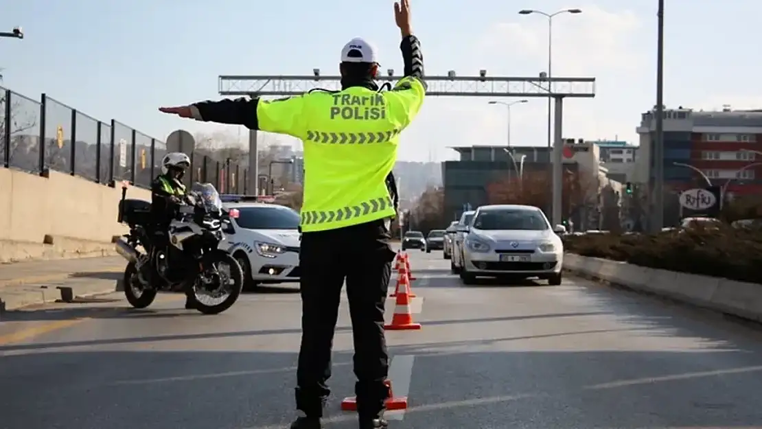 Yola çıkacaklar dikkat! Hız limitleri değişiyor!