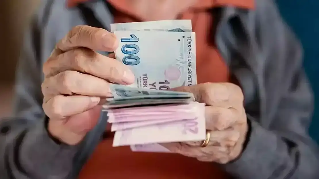 Zamlı yaşlı ve engelli aylıkları hesaplara yatırılıyor!