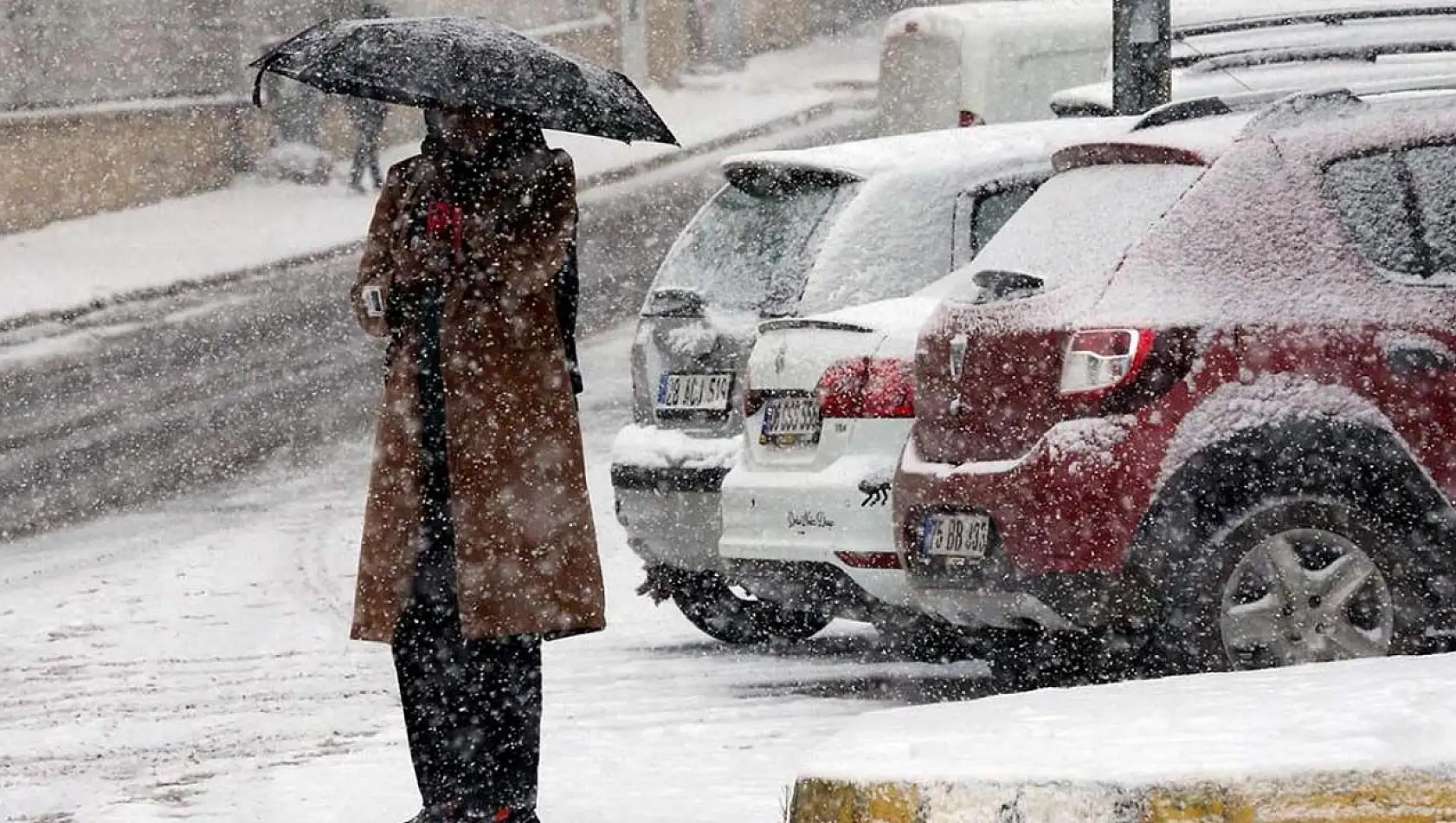 İstanbul 6 Şubat okullar tatil mi? Perşembe İstanbul'da hangi ilçelerde okullara kar tatili var?