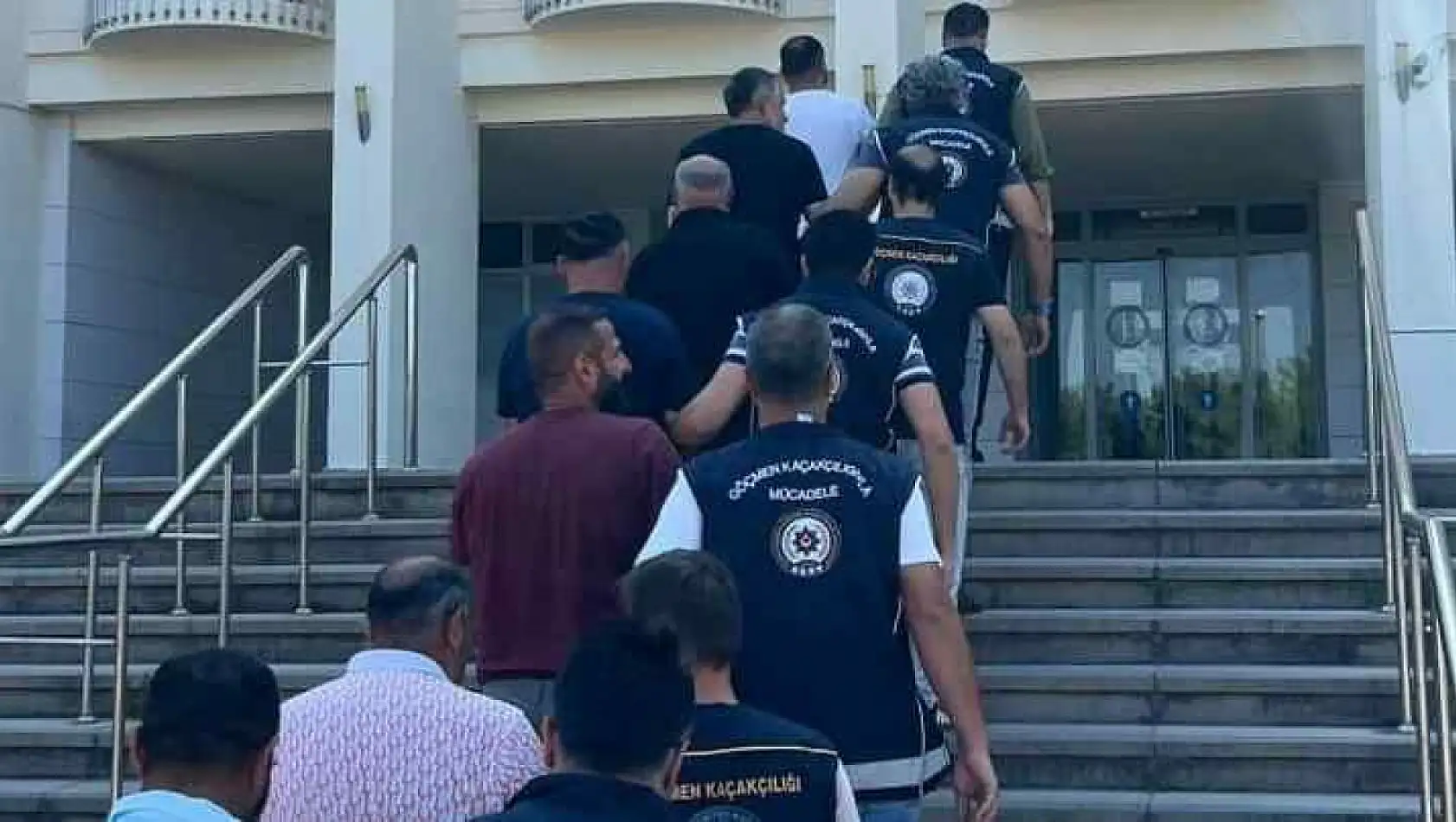 Yalıkavak'ta göçmen kaçakçılarına operasyon! 7 organizatör tutuklandı