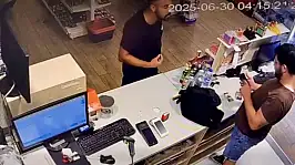 Bodrum'da iki paket sigara için kasiyeri bıçakladılar