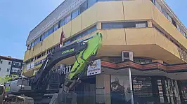 Mustafa Muğlalı İşhanı yıkılıyor