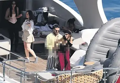Garipoğlu ailesi yine gündemde! Bodrum'da skandal yat partisi