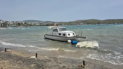 Bodrum'da fırtına: Gemiler sürüklendi, evin çatısı uçtu