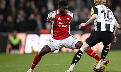 Eski Arsenal oyuncusu Partey hakkında cinsel saldırı suçlaması