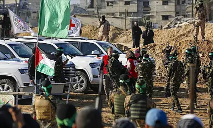 Hamas ile İsrail arasında dördüncü esir takası gerçekleştirildi