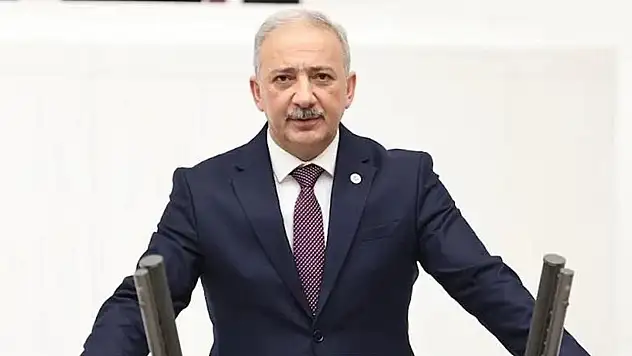 AK Parti Muğla Milletvekili Kadem Mete Seydikemer'de trafik kazası geçirdi!