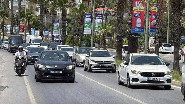 Bayram tatili bitti, Bodrum'dan 15 binden fazla araç çıkış yaptı