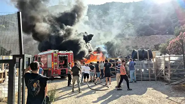 Bodrum'da depolama alanında yangın çıktı