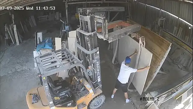 Bodrum'da görülmedik kaza! Üzerine mermer tabla devrildi, feci şekilde can verdi