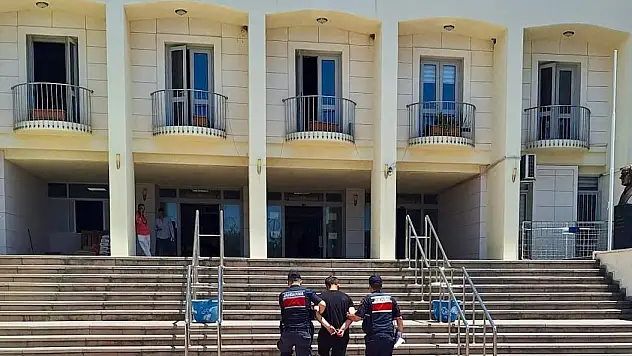 Bodrum'da iki ayrı suçtan aranan şahıs yakalandı