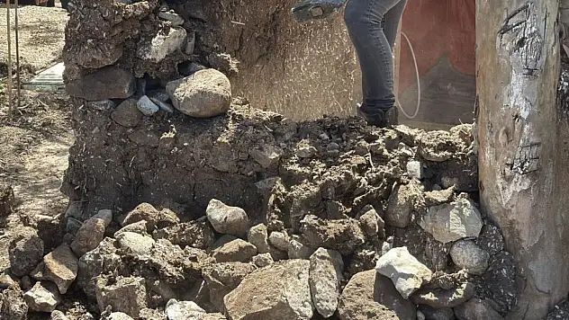 Bodrum'da sit alanındaki kaçak yapı yıkıldı