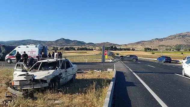Burdur Fethiye yolunda kaza: Yaralılar var