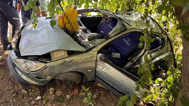 Fethiye'deki trafik kazası can aldı! 2 ölü, 1 yaralı