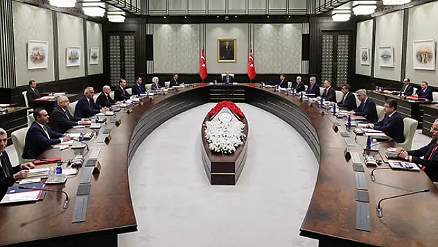 Gözler kabinede! Emekli, memur ve asgari ücret zammı masada