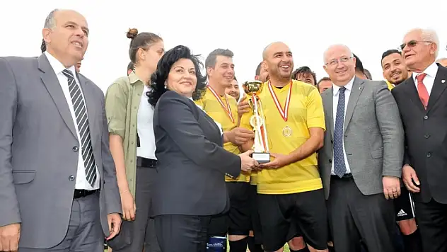 MUĞLA'DA 24. VALİLİK KUPASINI ESENÇAYSPOR KAZANDI