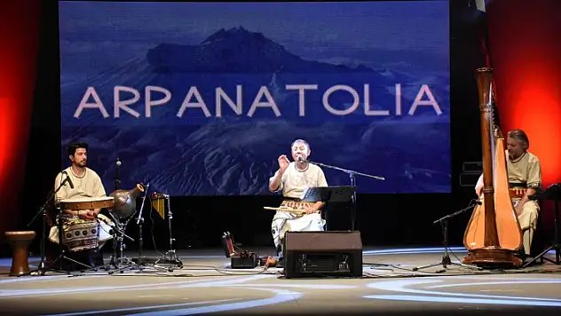 BODRUM'DA ARP ANATOLİA GRUBU SAHNE ALDI