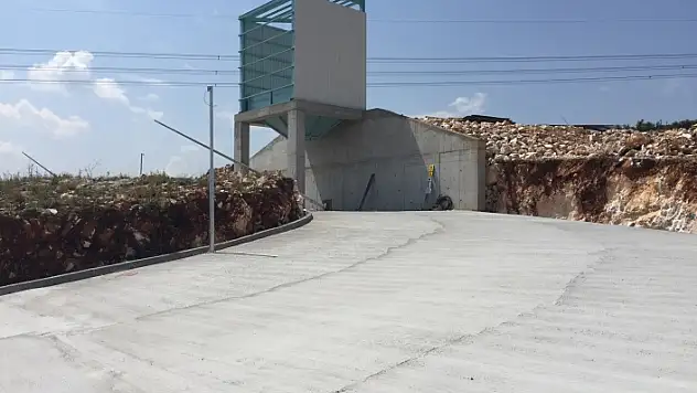 YATAĞAN KATI ATIK AKTARMA İSTASYONU'NUN YÜZDE 55'İ TAMAMLANDI