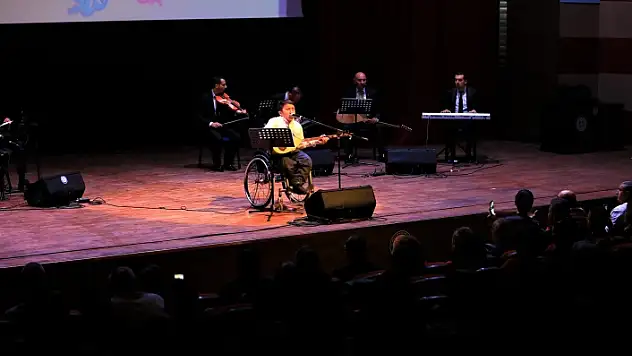 Türkiye'nin İlk Görme Engelliler Resim Sergisi Muğla'da