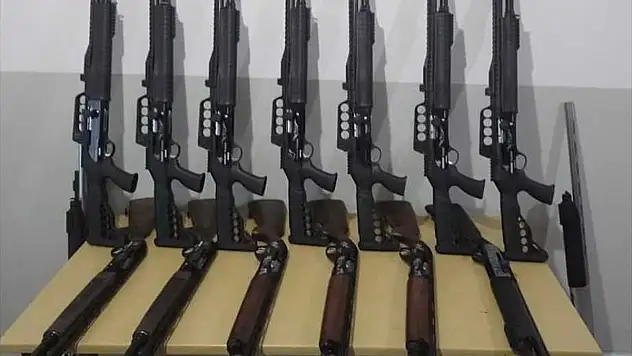 DENİZLİ'DE SİLAH KAÇAKÇILIĞI OPERASYONU
