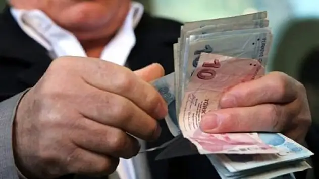 Emeklilerin Aylıkları Öne Çekilerek 15-22 Mayıs Tarihleri Arasında Yatırılacak