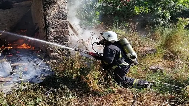 Tarihi Rum Evlerinin Bulunduğu Kayaköy'de Yangın Çıktı!