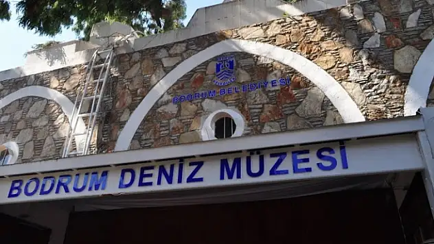 Deniz Kuvvetleri Komutanlığı'ndan Bodrum Deniz Müzesi'ne Bağış