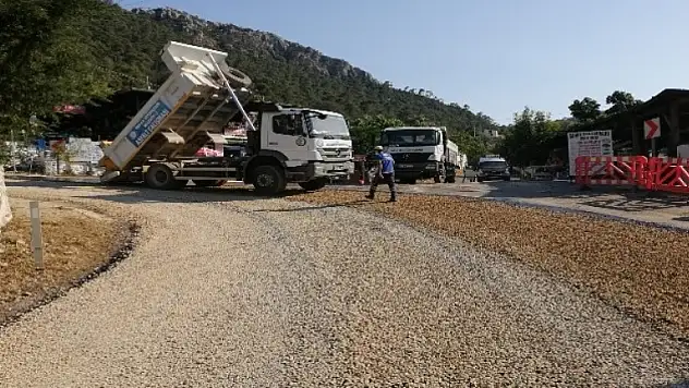 Marmaris'te 18 Kilometrelik Yol Çalışması Tamamladı