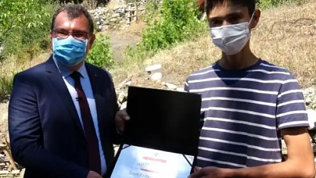 TÜBİTAK Başkanı Mandal, Köyceğizli Genç Mucidi Ziyaret Etti