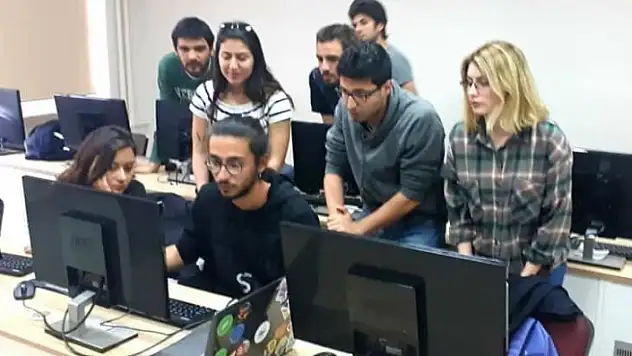 MSKÜ Öğrencileri Gurulandırdı: TÜBİTAK'tan 5 Ödül