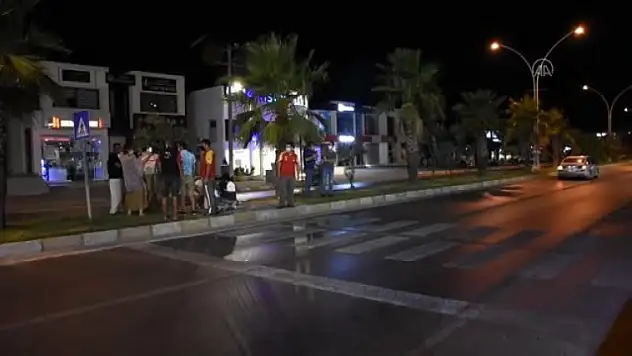 Muğla'da Otomobilin Çarptığı Rus Turist Yaralandı
