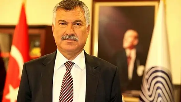 Adana Büyükşehir Belediye Başkanı Zeydan Karalar'ın Koronavirüse Yakalandı