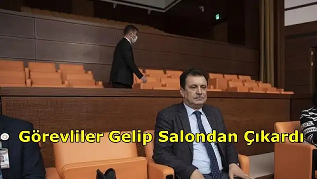 Eski AK Partili Vekil, HDP'li İsmin Vekilliğinin Düşürülmesini Protesto Etti