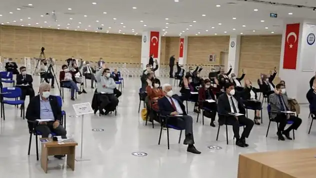 Büyükşehir Nisan Ayı Meclisinde 42 Karar Alındı