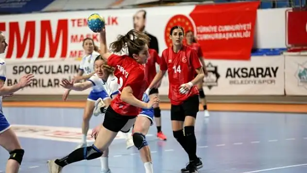 Hentbol'da Kadın ve Erkek Milli Takımları Köyceğiz'de Kampa Girecek