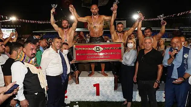Merkezefendi Yağlı Güreşleri'nin Başpehlivanı Belli Oldu