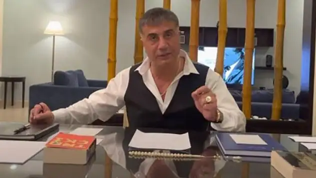 Peker'den, 'Kolombiya'dan Gelen Kokainler' Paylaşımları