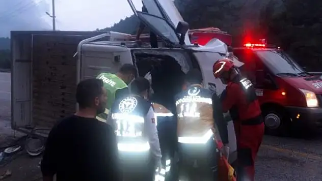 Fethiye Meydana Gelen Trafik Kazasında Kamyonette Sıkışan Sürücü Kurtarıldı
