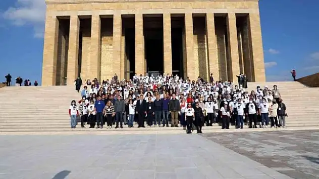 Muğlalı Kadınlar İlk Kez Anıtkabir'i Ziyaret Ettiler